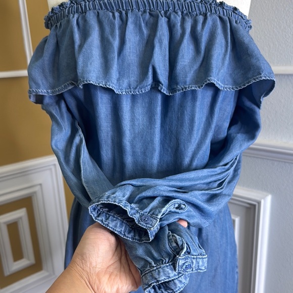 Soft Denim Off-Shoulder Denim Romper - Picture 7 of 14